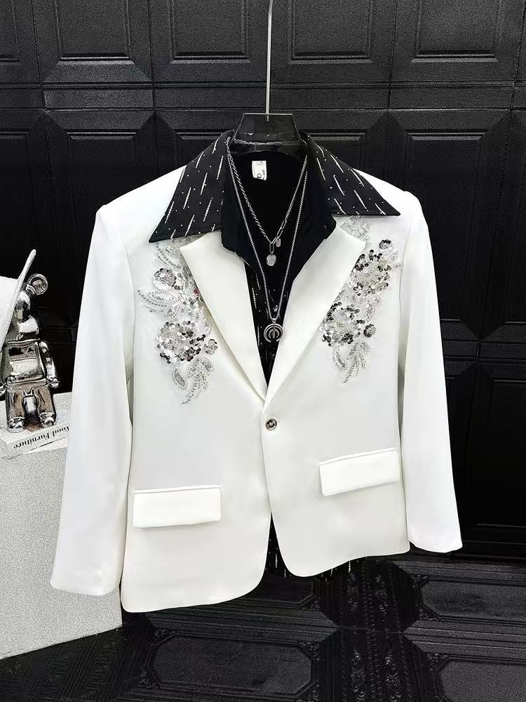 White casual suit(Anchor development)